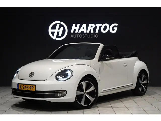 Volkswagen Beetle Cabriolet 1.2 TSI Club + CAMERA / XENON / APPLE CARPLAY