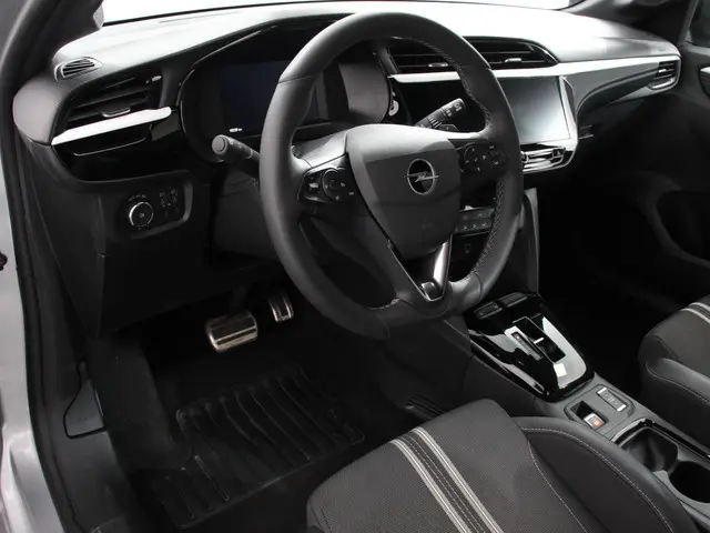 Opel Corsa 1.2 Turbo Hybrid 100pk GS Automaat Navigatie Apple Carplay/Android Auto Camera Parkeersen...