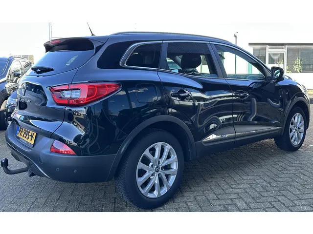 Renault Kadjar 1.2 TCe Intens 131PK | Dealeronderhouden | NL AUTO | Trekhaak | Dodehoekdetectie | Ac...