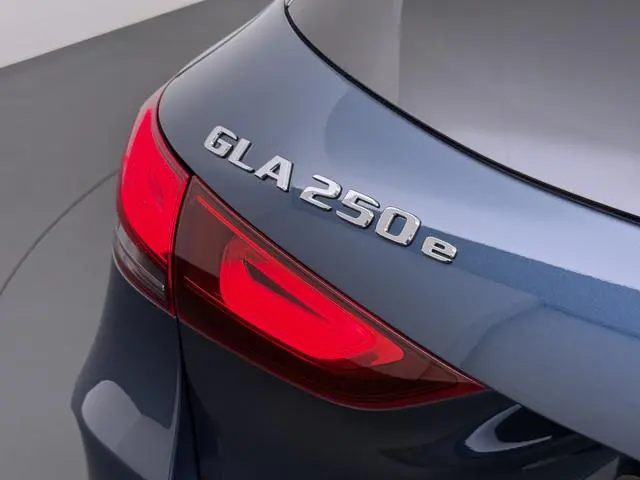 Mercedes-Benz GLA-klasse 250 e AMG Line | Night Sfeer Camera