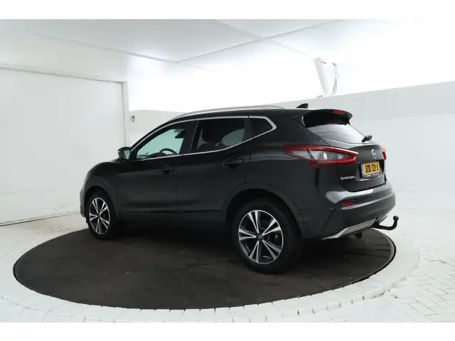 Nissan Qashqai 1.5 dCi Business Edition Automaat, Climate, Trekhaak!