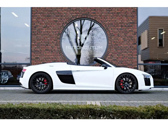 Audi R8 Spyder 5.2 V10 Quattro virtual sportabgas, LM20