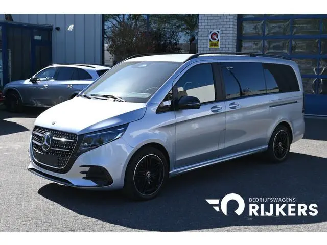 Mercedes-Benz V-klasse 300d 4-Matic AMG L2 Exclusive DC Airmatic, Panoramadak, Standkachel, Etc. 