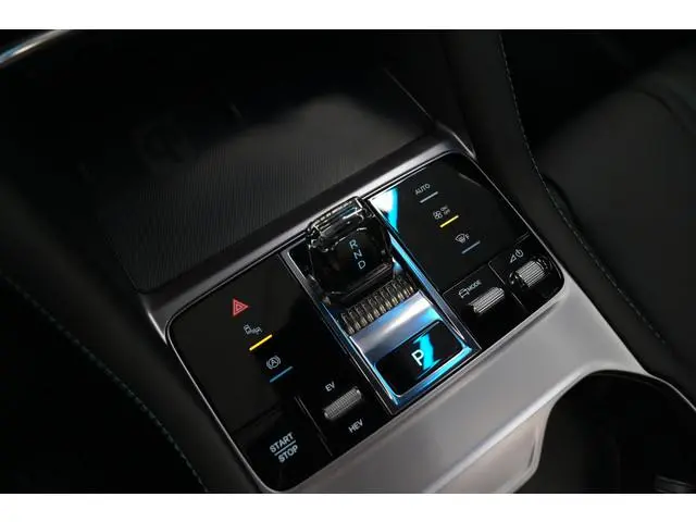 BYD SEAL U