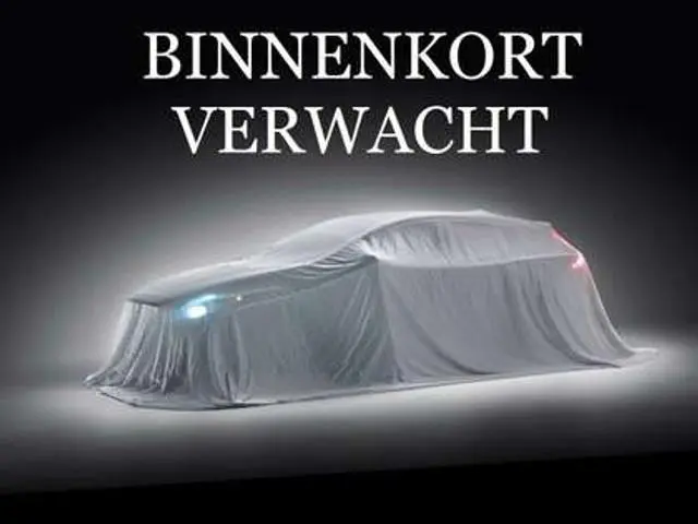 Toyota Yaris 1.5 Hybrid Bi-Tone Plus | Pano dak | PDC Achter | 10 jr GARANTIE | Rijklaar!!