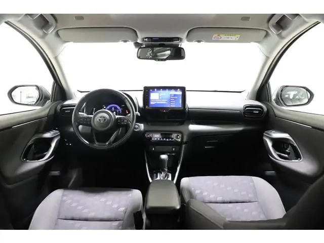 Toyota Yaris 1.5 Hybrid 115 Dynamic, Comfort Pakket, Stuurverwarming, Parkeersensoren, BSM, Camera