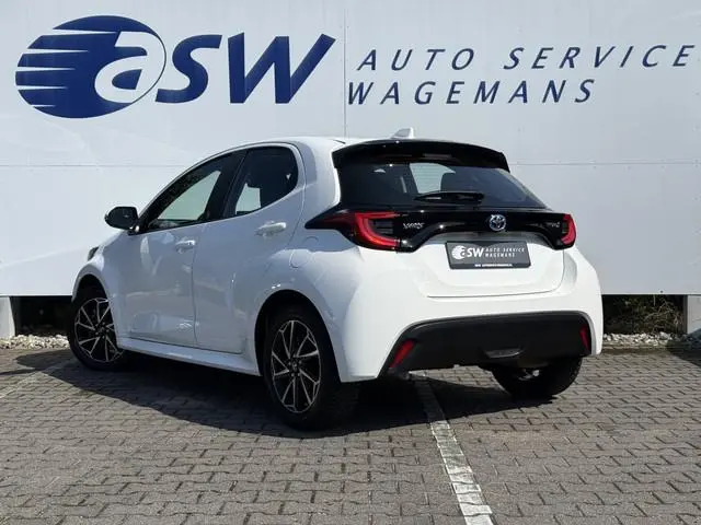 Toyota Yaris 1.5 Hybrid Team D | ACC | CarPlay | Camera | Keyless | LED