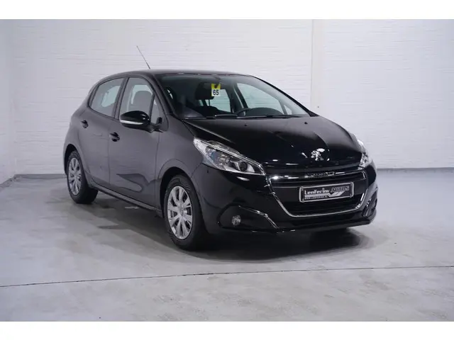 Peugeot 208 1.2 PureTech Blue Lion Navi Cruise Airco PDC NAP