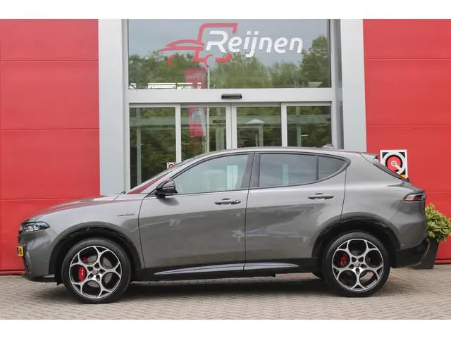 Alfa Romeo Tonale 1.5T Hybrid 160PK VELOCE | PREMIUM PACK: LEDEREN BEKLEDING/GEVENTILEERDE VOORSTOEL...