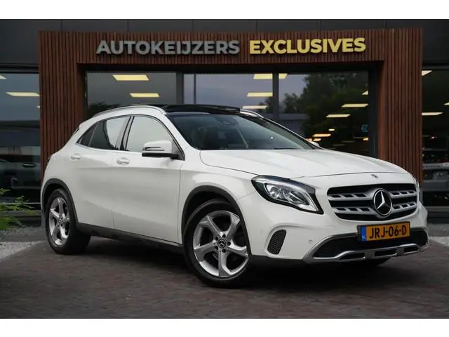 Mercedes-Benz GLA-klasse 180 Business Solution Pano Led