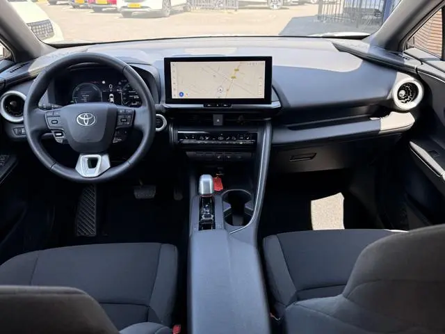 Toyota C-HR 1.8 Hybrid 140 Dynamic Navi / Camera / Carplay / Lm Velgen
