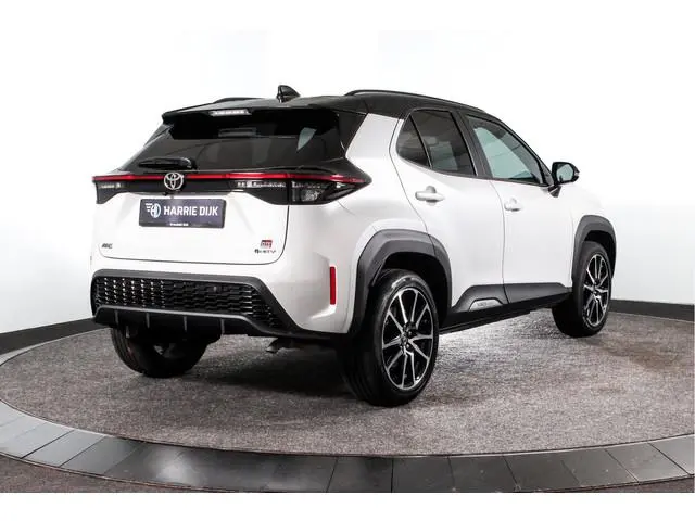 Toyota Yaris Cross 1.5 Hybrid 130 GR SPORT | Adapt. Cruise | Head-up | 360 Camera | Stoel+Stuurverw....