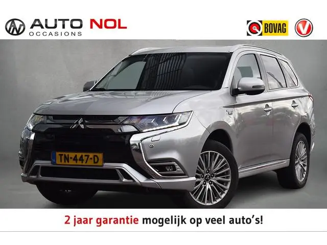 Mitsubishi Outlander 2.4 PHEV Intense+ | Trekhaak | Schuifdak | Half Leer | Stuur- en Stoelverwarmin...