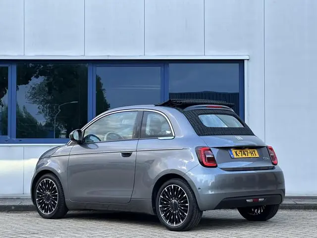 Fiat 500 C La Prima 42 kWh l Leer l ACC l Lane Assist l Camera l CarPlay l