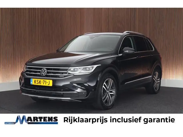 Volkswagen Tiguan 1.4 TSI e-Hybrid 245pk Elegance Business+ Trekhaak Camera Keyless Stoelverwarming...
