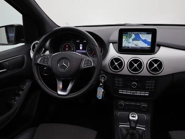 Mercedes-Benz B-klasse 180 Ambition | Panodak | Trekhaak afnb. | Prijs Rijklaar!!