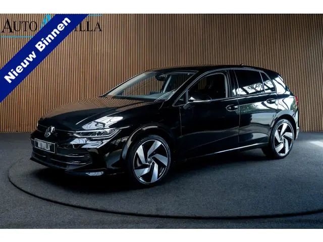 Volkswagen Golf 8.5 1.5 eTSI Leer ACC Navi Climate 3zone PDC LM velgen Stuurverwarming Stoelverwarmi...