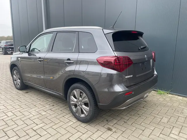 Suzuki Vitara 1.5 Hybrid Select Automaat | Navi | Camera | Carplay/Android | Lm-Velgen 2025 Km 28.00...