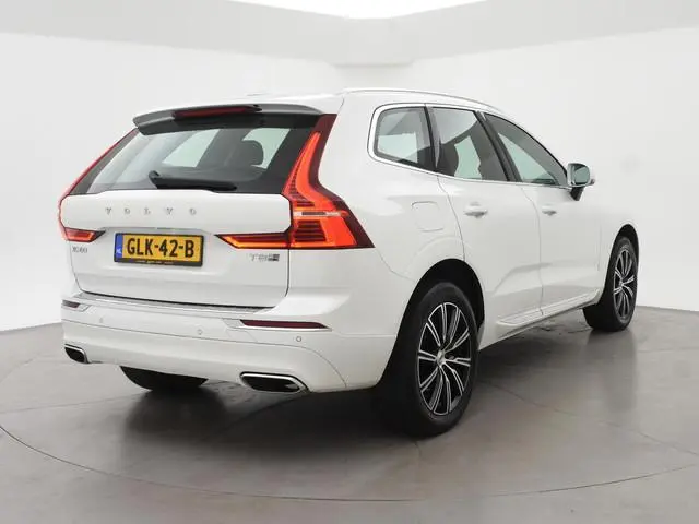 Volvo XC60 2.0 T8 TWIN ENGINE 390 PK AWD INSCRIPTION | TREKHAAK | PANORAMA | LEDER | 19 INCH
