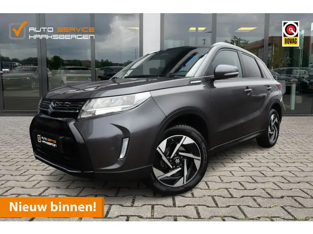Suzuki Vitara 1.4 Boosterjet Style Smart Hybrid | Pano | Camera | ACC | Fabrieksgarantie |