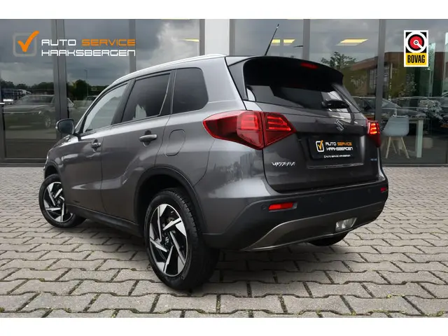 Suzuki Vitara 1.4 Boosterjet Style Smart Hybrid | Pano | Camera | ACC | Fabrieksgarantie |