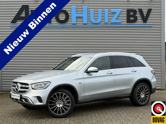 Mercedes-Benz GLC-klasse 300e 4MATIC Advantage Carplay Stoelverwarming Achteruitrijcamera LED 20 inc...