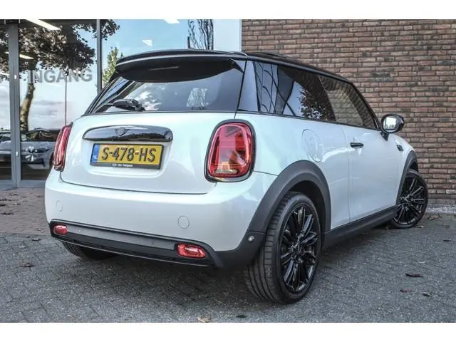 Mini Electric Camden Plus Edition | SOH 98% | Panorama | Warmtepomp | Leder | Head-up