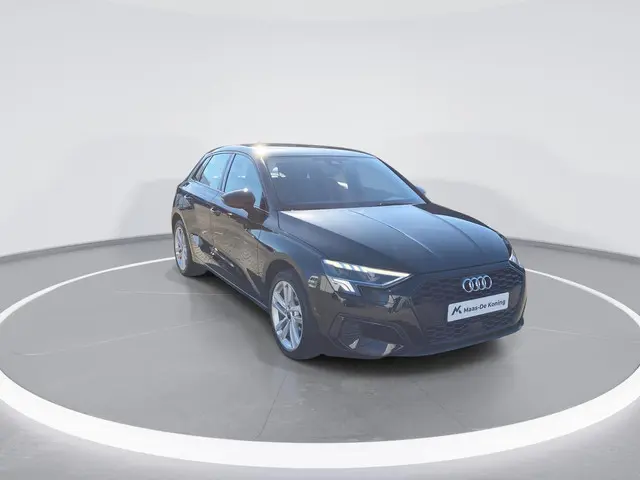 Audi A3 Sportback 30 TFSI 110pk S-tronic Advanced edition · Navigatie · Apple/Android Car Play · Par...