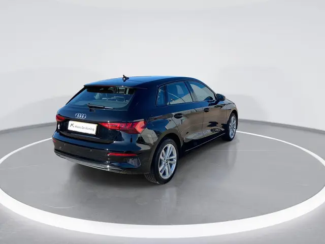 Audi A3 Sportback 30 TFSI 110pk S-tronic Advanced edition · Navigatie · Apple/Android Car Play · Par...