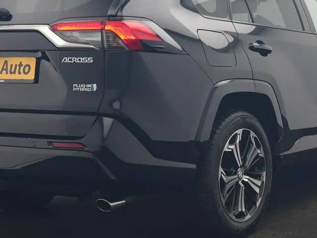 Suzuki Across