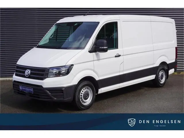 Volkswagen Crafter 35 140pk L3H2/L2H1 Cruise control Airco Trekhaak 3-Zits Laadruimte betimmering Bl...