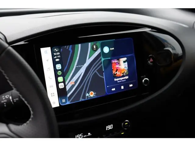 Toyota Aygo X Hybrid 115 GR Sport, € 1.100 Demo korting! !