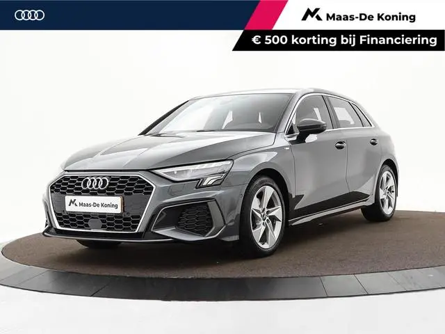 Audi A3 Sportback 35 TFSI 150pk S-Tronic S Edition · Camera · Apple/Android Car Play · Stoelverwarmi...