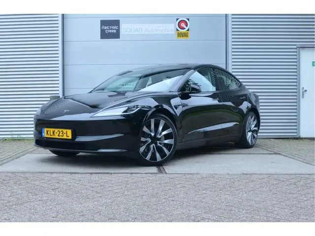 Tesla Model 3 Premium Long Range AWD 78 kWh Premium Highland, AutoPilot4.0, FSD 99,- per maand, 19"...