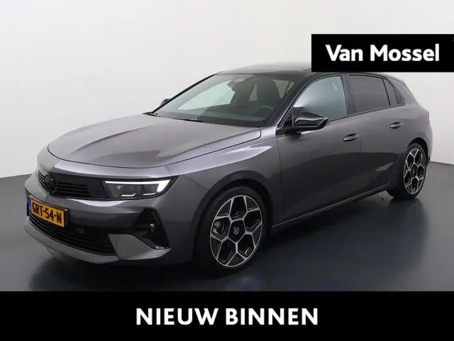 Opel Astra 1.2 Turbo Hybrid Ultimate | Panoramadak | Parkeer camera