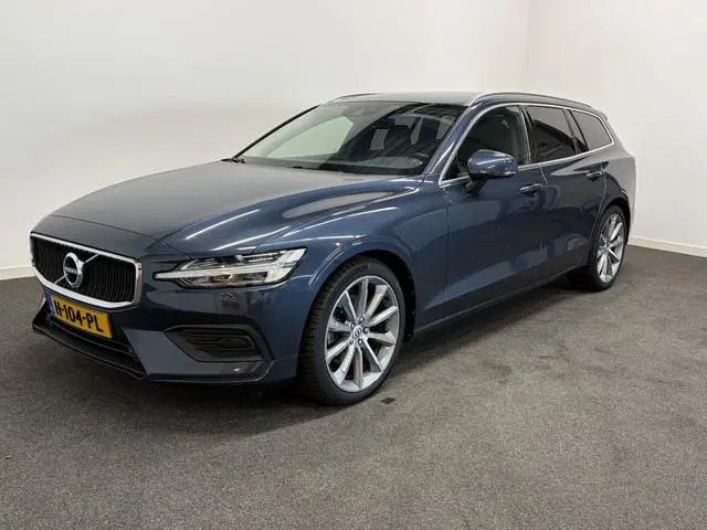 Volvo V60 2.0 T4 190pk AUT8 Momentum Pro Leer/ Stoelverw/ Apple Android auto/ Comf. Stoelen