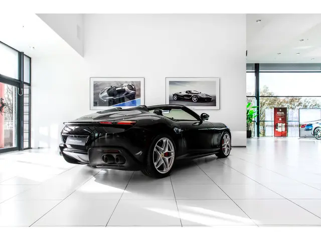 Ferrari Roma Spider ~Ferrari Munsterhuis~