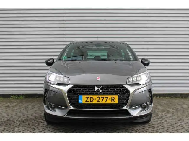 DS DS 3 1.2 PureTech Performance Line | Automaat | Navi | Trekhaak | Clima | 17" LM Velgen | Camera |