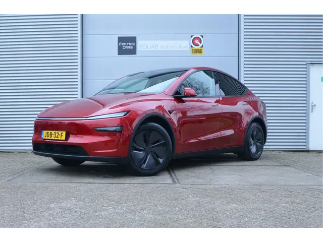 Tesla Model Y Premium Long Range RWD 75 kWh Juniper, AutoPilot4.0 Ryzen