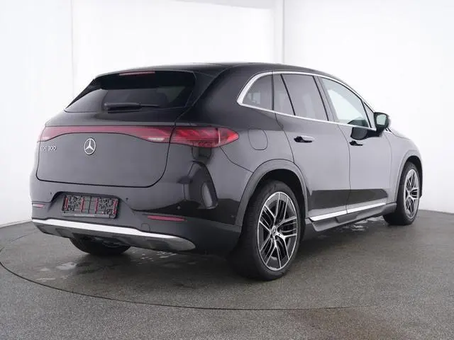 Mercedes-Benz EQE SUV 300 Luxury Line 91 kWh / Memory-Stoelen / Winterpakket / Trekhaak / Smartphone...