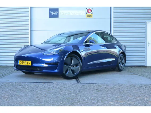 Tesla Model 3 Standard RWD Plus 60 kWh LFP accu, AutoPilot3.0 (Meerprijs FSD 99,- p/mnd)