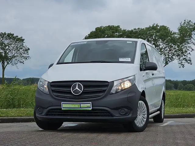 MERCEDES-BENZ EVITO 66kwh wltp 292 kms