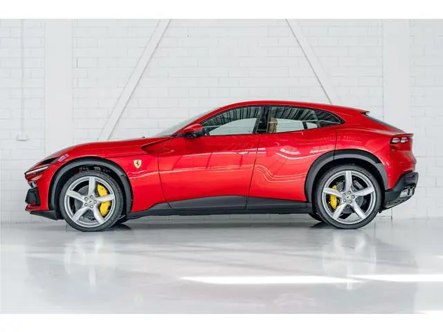 Ferrari Purosangue 6.5 V12 |* exclusief BPM l MY27 l Rosso Fuoco | Nieuwe auto