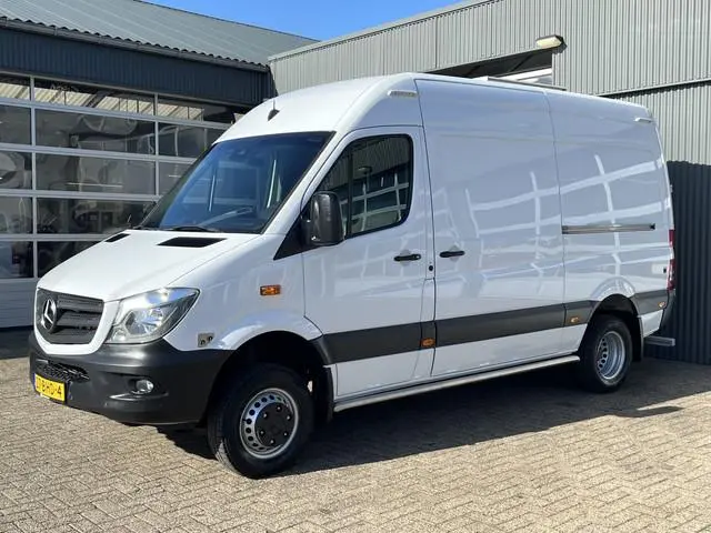 Mercedes-Benz Sprinter 519 CDI 366 V6 4x4 4WD Automaat Met Airco Cruise controle Omvormer Stand kach...