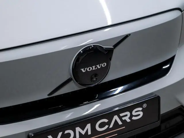 Volvo EX40