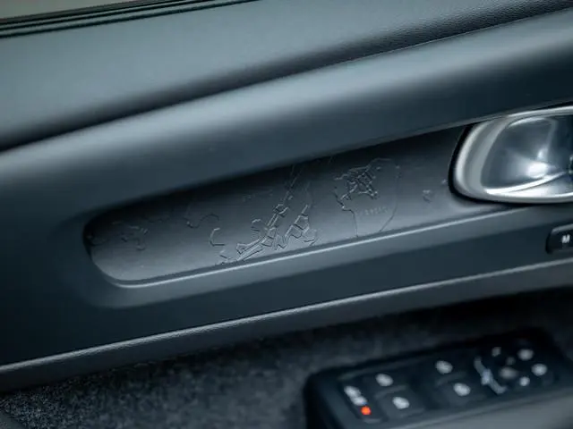 Volvo EX40