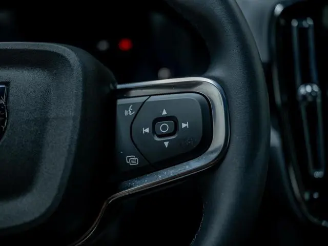 Volvo EX40