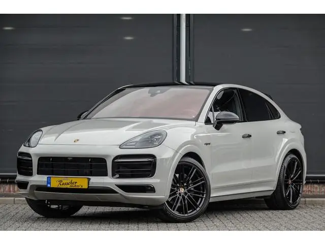 Porsche Cayenne Coupé 3.0 E-Hybrid 462Pk Aut. | Platinum Edition | Luchtvering | Sport-Design Pakket...
