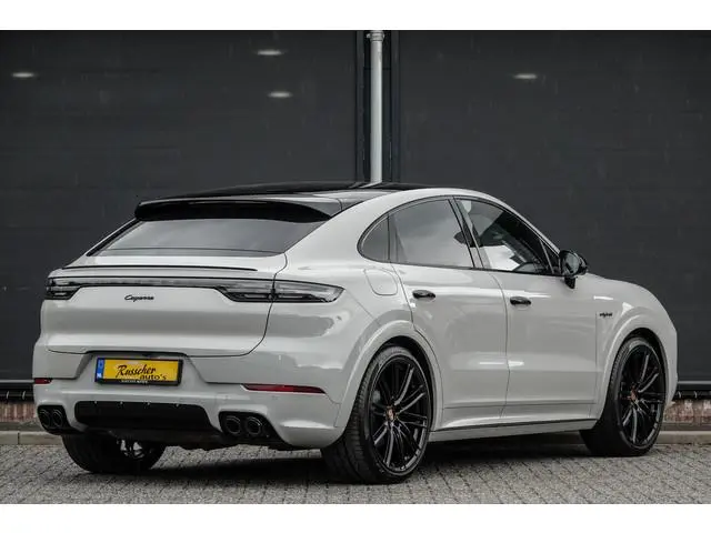 Porsche Cayenne Coupé 3.0 E-Hybrid 462Pk Aut. | Platinum Edition | Luchtvering | Sport-Design Pakket...