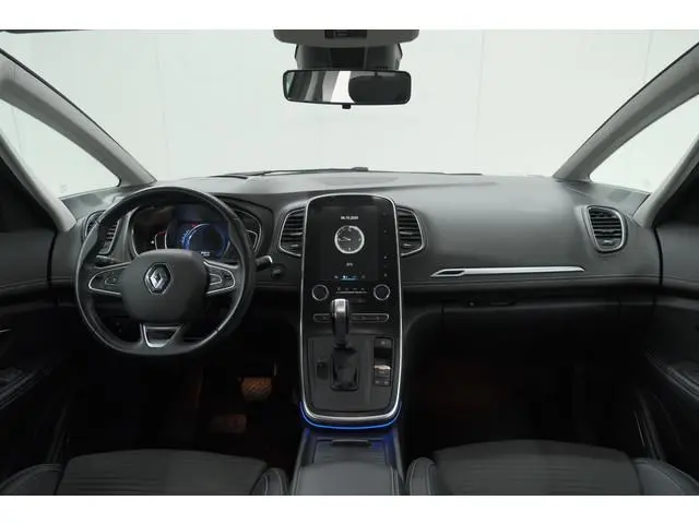 Renault Scénic 1.3 TCe 140 EDC Intens | Trekhaak | Camera | Head-Up Display | Dodehoekdetectie